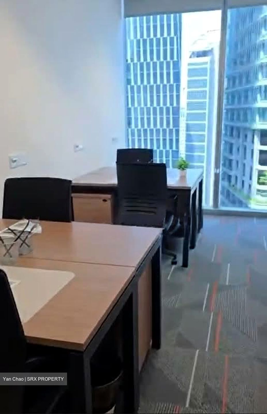 PLUS (D1), Office #554607901